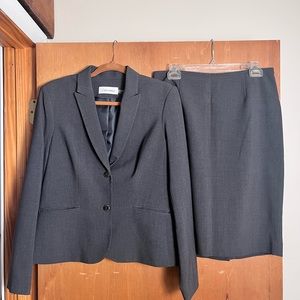 Womens Calvin Klein skirt suit.